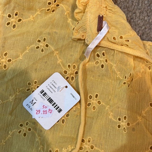 Free People Yellow Floral Top Size M / NWT! - Picture 3 of 3